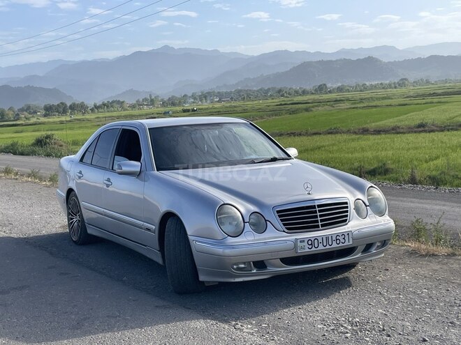 Mercedes E 220 d 2000, 513,775 km - 2.2 l - Astara