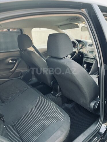 Volkswagen Polo 2013, 240,100 km - 1.6 l - Bakı