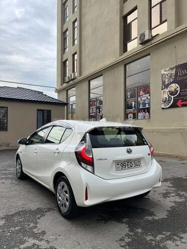 Toyota Aqua 2017, 101,000 km - 1.5 l - Bakı