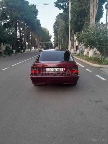 Mercedes C 200 1998, 215,436 km - 2.0 л - Qazax