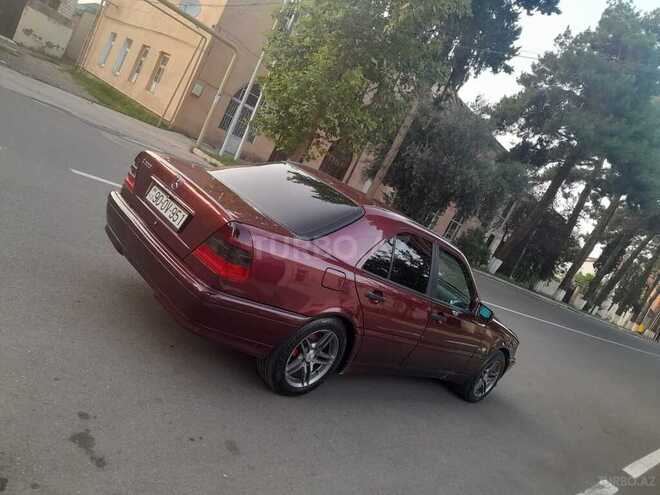 Mercedes C 200 1998, 215,436 km - 2.0 л - Qazax