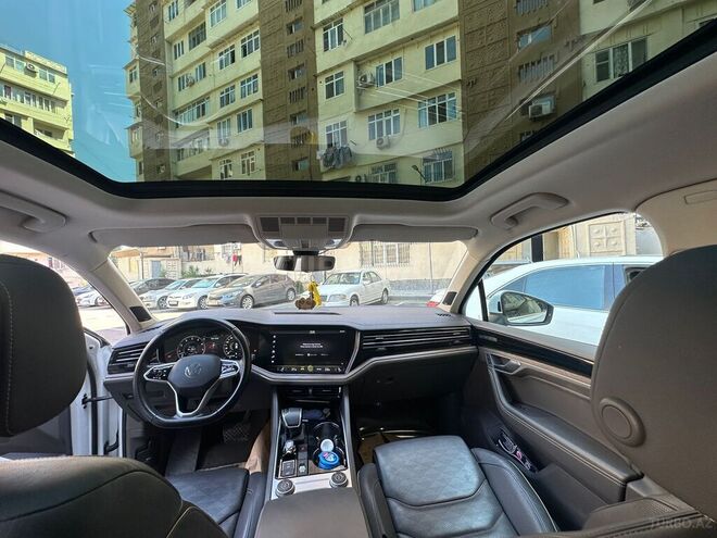 Volkswagen Touareg 2021, 70,050 km - 3.0 l - Bakı