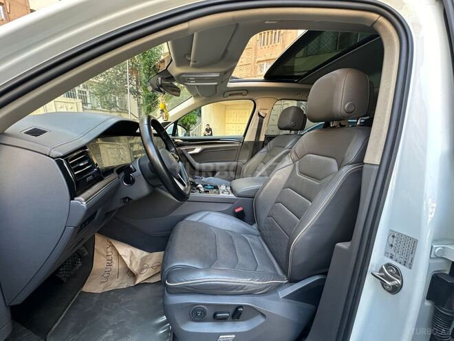 Volkswagen Touareg 2021, 70,050 km - 3.0 l - Bakı