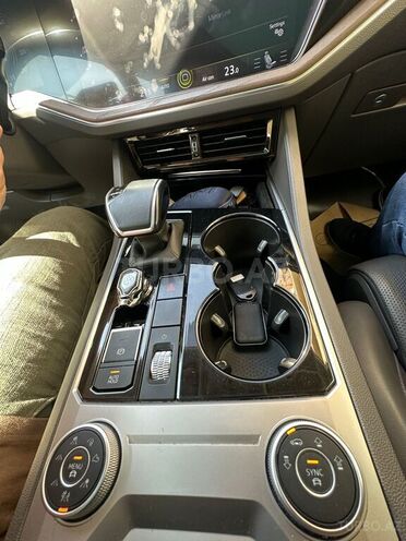 Volkswagen Touareg 2021, 70,050 km - 3.0 l - Bakı