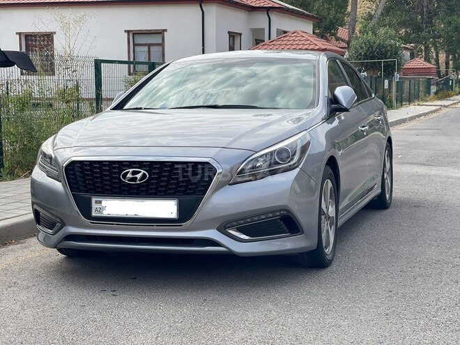 Hyundai Sonata-1
