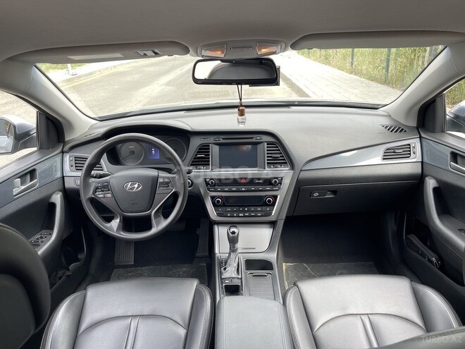 Hyundai Sonata-6
