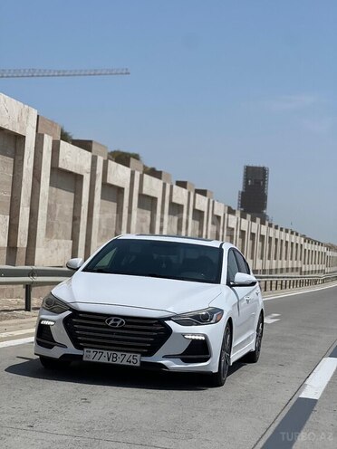 Hyundai Elantra 2018, 90,000 km - 1.6 l - Bakı