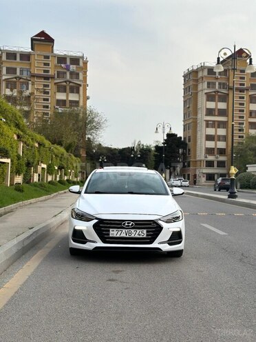 Hyundai Elantra 2018, 90,000 km - 1.6 l - Bakı