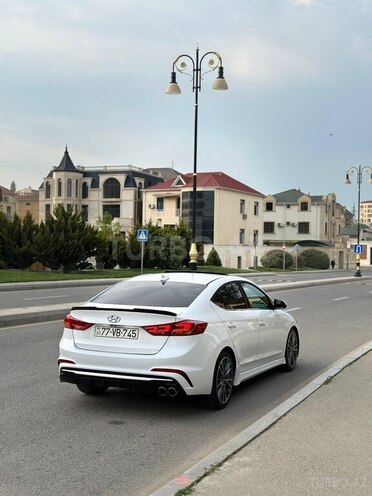 Hyundai Elantra 2018, 90,000 km - 1.6 l - Bakı
