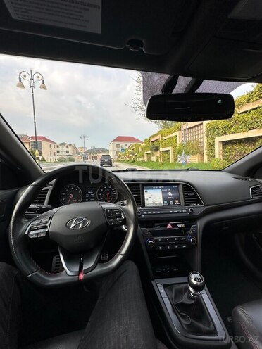 Hyundai Elantra 2018, 90,000 km - 1.6 l - Bakı
