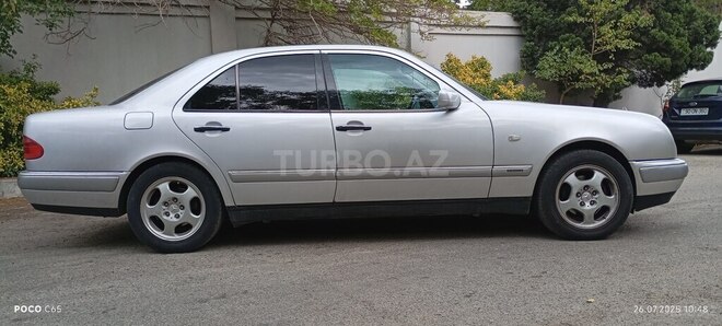 Mercedes E 240 1999, 442,505 km - 2.4 l - Bakı