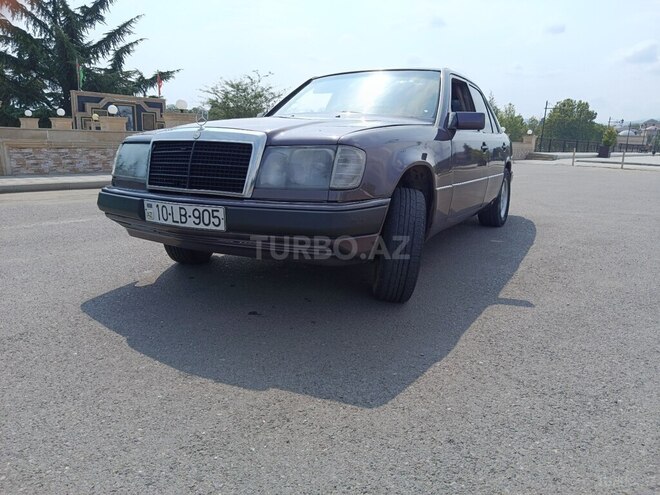Mercedes E 200 d 1991, 500,000 km - 2.0 l - Qazax