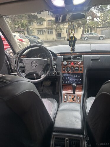 Mercedes E 200 1999, 473,000 km - 2.0 л - Bakı