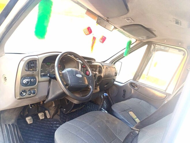 Ford Transit 2000, 325,000 km - 2.4 л - İmişli