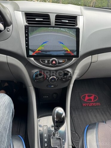 Hyundai Accent 2013, 141,200 km - 1.6 л - Mingəçevir