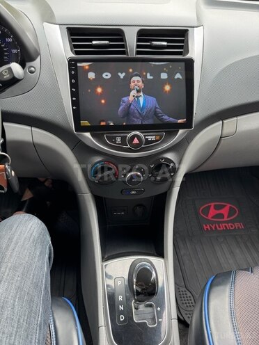 Hyundai Accent 2013, 141,200 km - 1.6 л - Mingəçevir