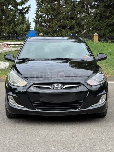 Hyundai Accent 2013, 141,200 km - 1.6 л - Mingəçevir