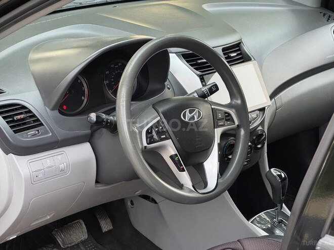 Hyundai Accent 2013, 141,200 km - 1.6 л - Mingəçevir