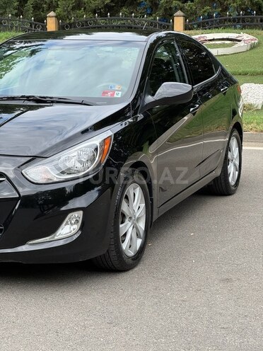 Hyundai Accent 2013, 141,200 km - 1.6 л - Mingəçevir