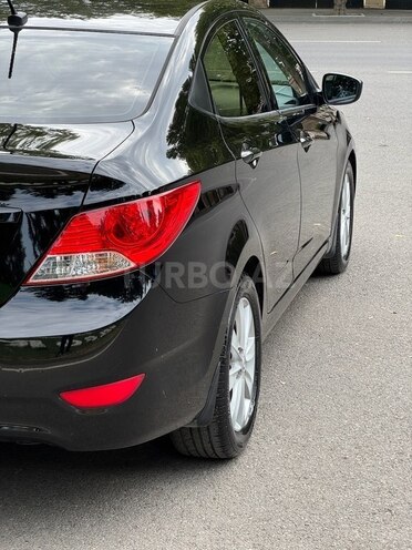 Hyundai Accent 2013, 141,200 km - 1.6 л - Mingəçevir