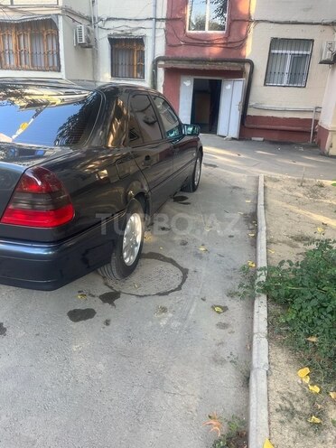 Mercedes C 200 2000, 247,500 km - 2.0 л - Mingəçevir