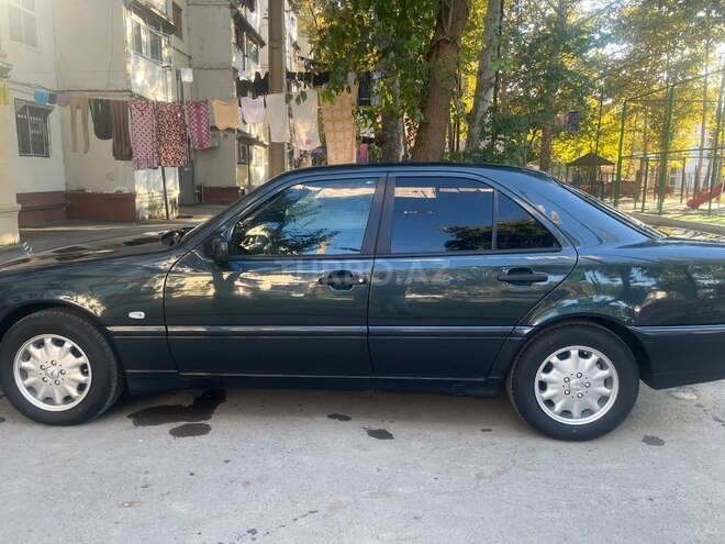 Mercedes C 200 2000, 247,500 km - 2.0 л - Mingəçevir