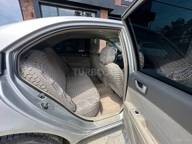 Hyundai Sonata 2006, 417,000 km - 2.4 l - Salyan