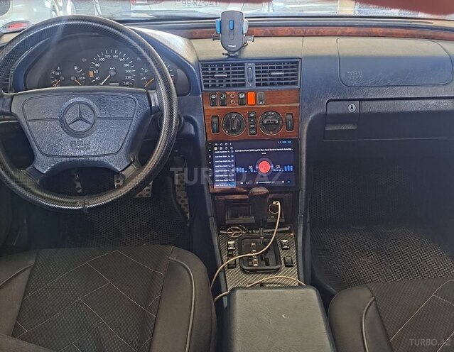 Mercedes C 200 1995, 445,369 km - 2.0 л - Ağdam