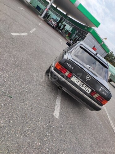 Mercedes 190 1992, 350,000 km - 2.0 l - Qusar