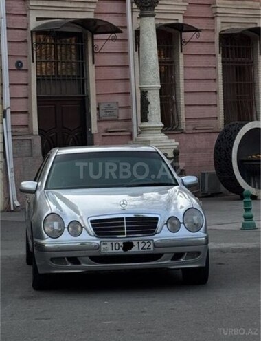 Mercedes E 240 2000, 389,000 km - 2.4 l - Gəncə