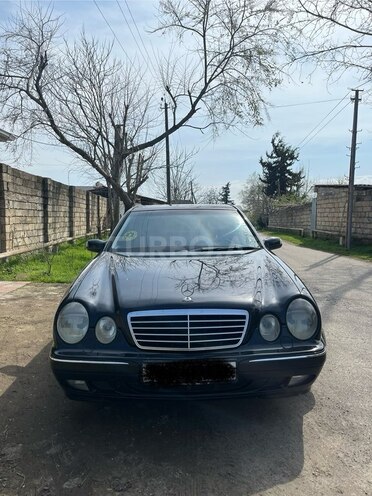 Mercedes E 240 2000, 255,000 km - 2.6 l - Masallı