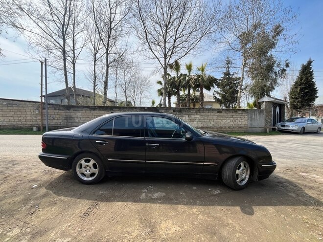 Mercedes E 240 2000, 255,000 km - 2.6 l - Masallı