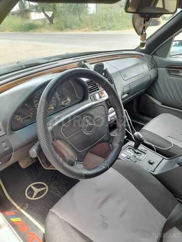 Mercedes C 200 1995, 745,815 km - 2.0 l - Salyan