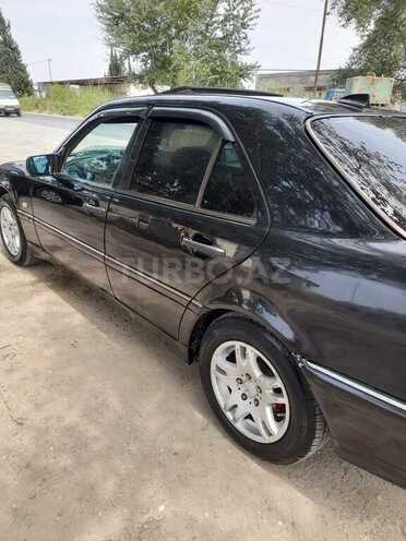 Mercedes C 200 1995, 745,815 km - 2.0 l - Salyan