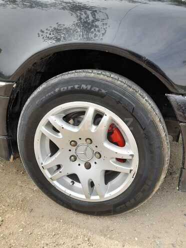 Mercedes C 200 1995, 745,815 km - 2.0 l - Salyan