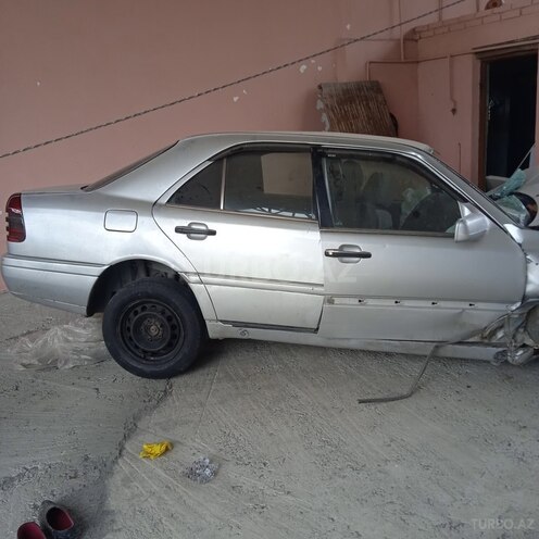 Mercedes C 220 1994, 300,000 km - 2.2 л - Bakı