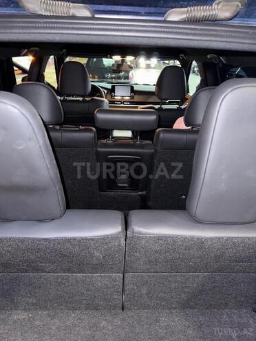 Mitsubishi Outlander-3