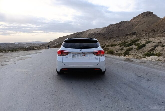 Hyundai i40 2013, 245,000 km - 2.0 l - Bakı