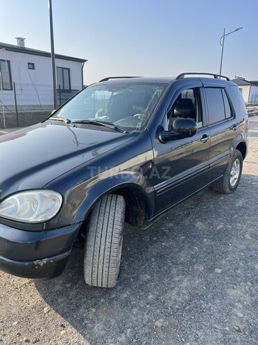 Mercedes ML 320 4MATIC 2000, 213,500 km - 3.2 l - Bərdə