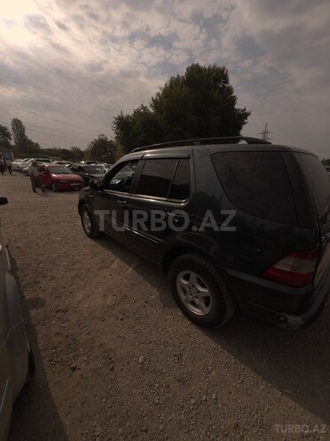 Mercedes ML 320 4MATIC 2000, 213,500 km - 3.2 l - Bərdə