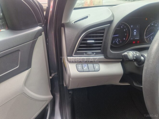 Hyundai Elantra 2018, 95,000 km - 2.0 l - Bakı
