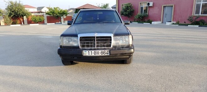 Mercedes E 200 1993, 346,559 km - 2.0 l - Sumqayıt