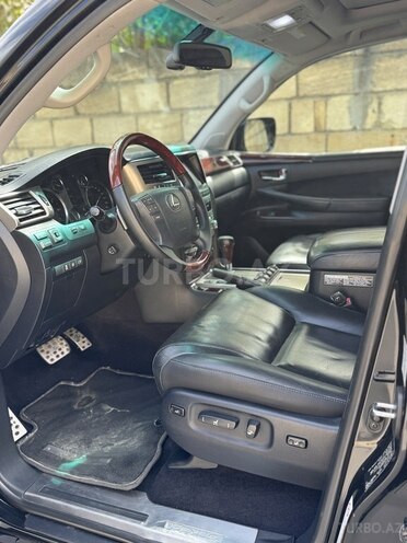 Lexus LX 570 2012, 252,800 km - 5.7 l - Xudat