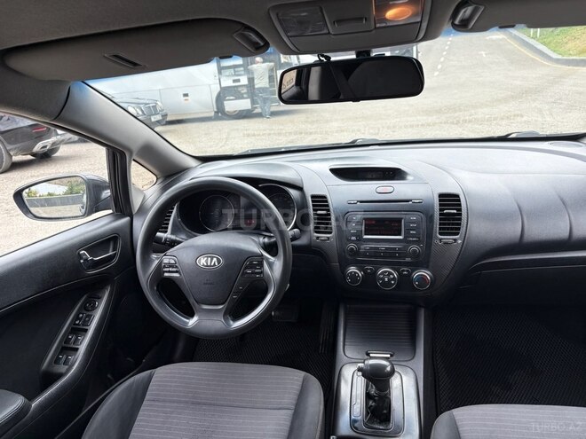 Kia Cerato 2013, 208,200 km - 1.6 l - Quba