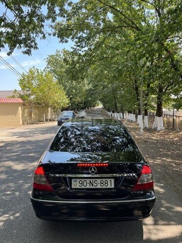 Mercedes E 300 2006, 259,000 km - 3.0 l - Masallı