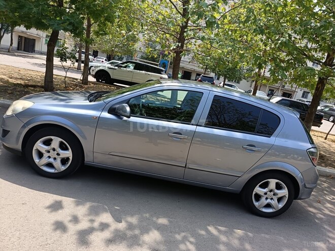 Opel Astra 2008, 270,000 km - 1.4 l - Gəncə