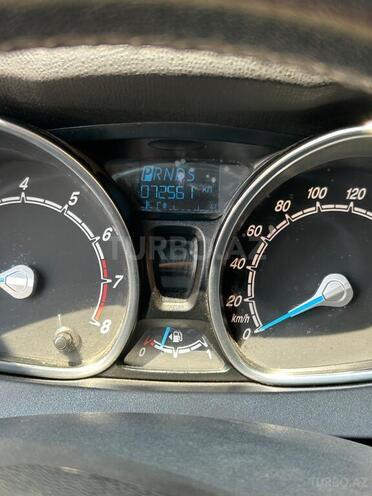 Ford Fiesta 2013, 72,600 km - 1.6 l - Bakı