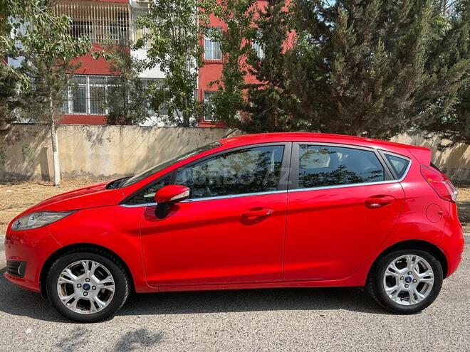 Ford Fiesta 2013, 72,600 km - 1.6 l - Bakı