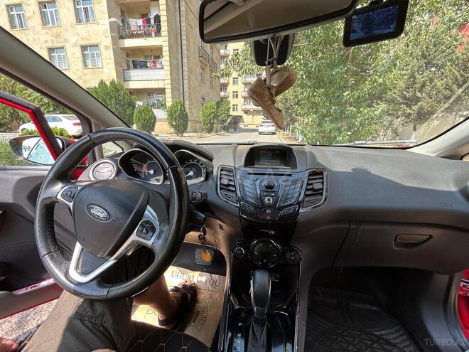 Ford Fiesta 2013, 72,600 km - 1.6 l - Bakı