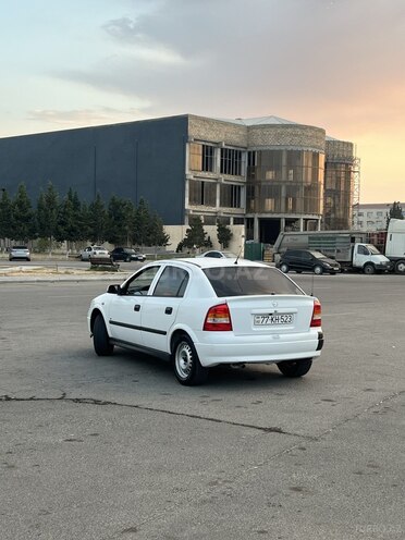 Opel Astra 2009, 200,000 km - 1.4 l - Sumqayıt